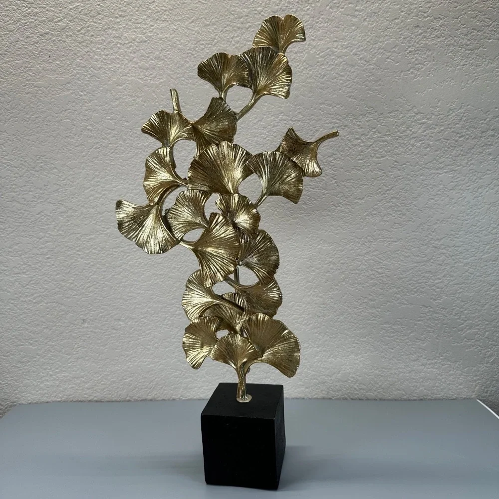 Deco 79 Polystone Foral Handmade Decorative Sculpture Home Decor Minimalist